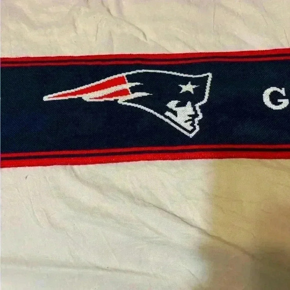 New England Patriots NFL Scarf - Picture 2 of 4